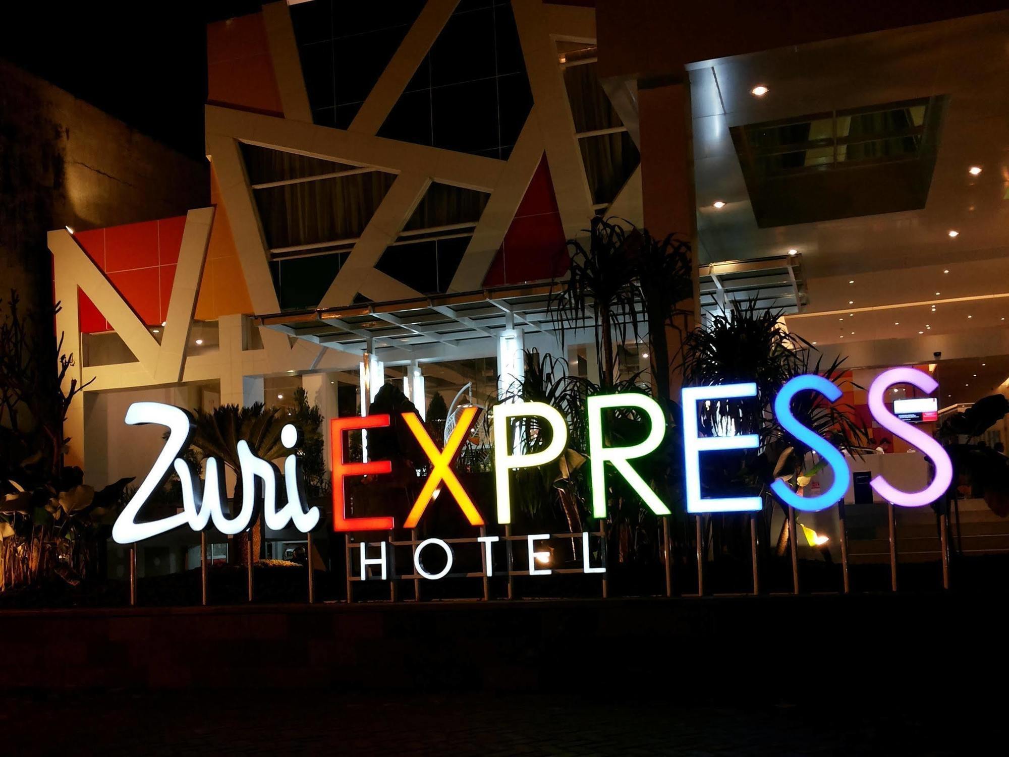 Zuri Express Mangga Dua Jacarta Exterior foto